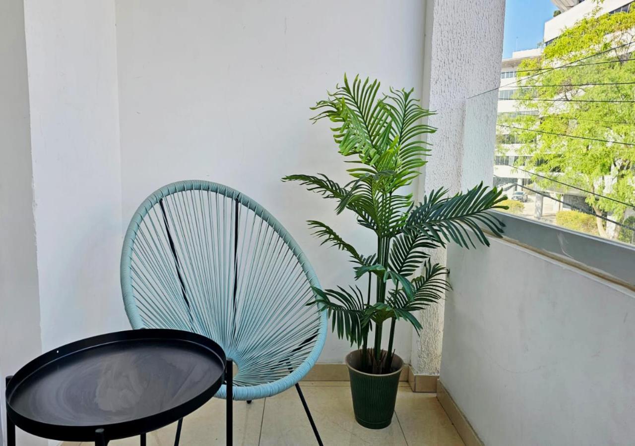 Phaedrus Living: City Centre Luxury Flat Esperidon 201 Nicosia Buitenkant foto